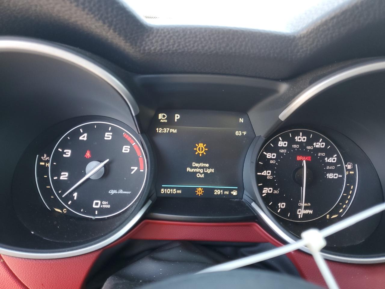 2019 Alfa Romeo Stelvio - Image 9