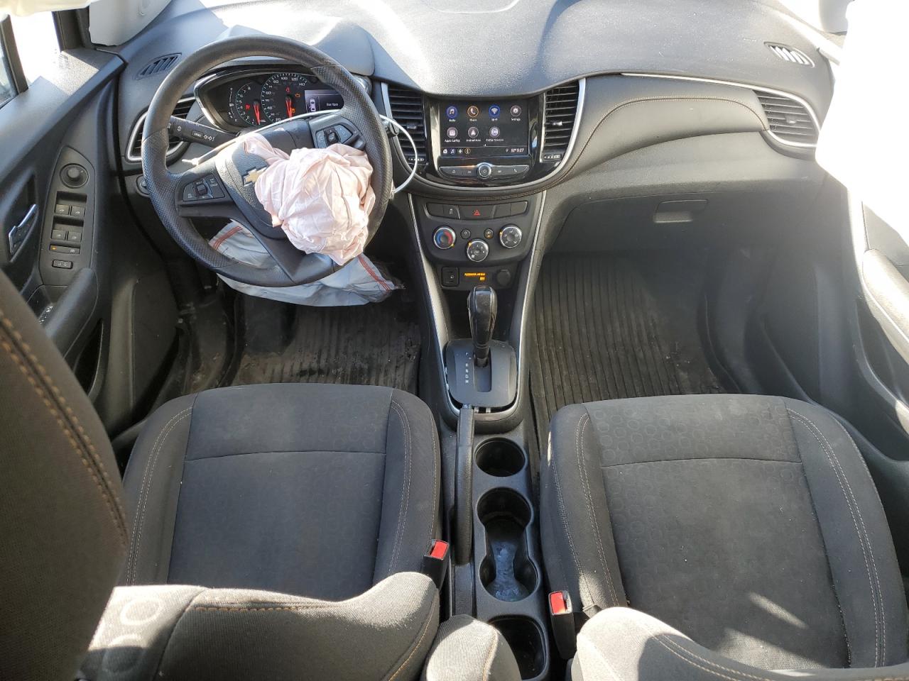 2020 Chevrolet Trax Ls VIN: 3GNCJKSB9LL157657 Lot: 44955225