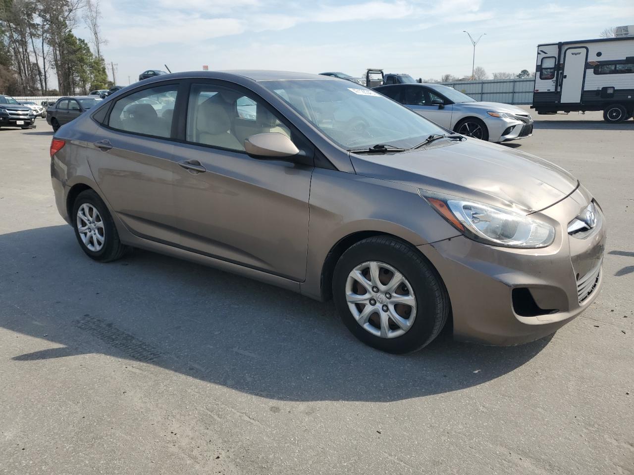 2014 Hyundai Accent - Image 4