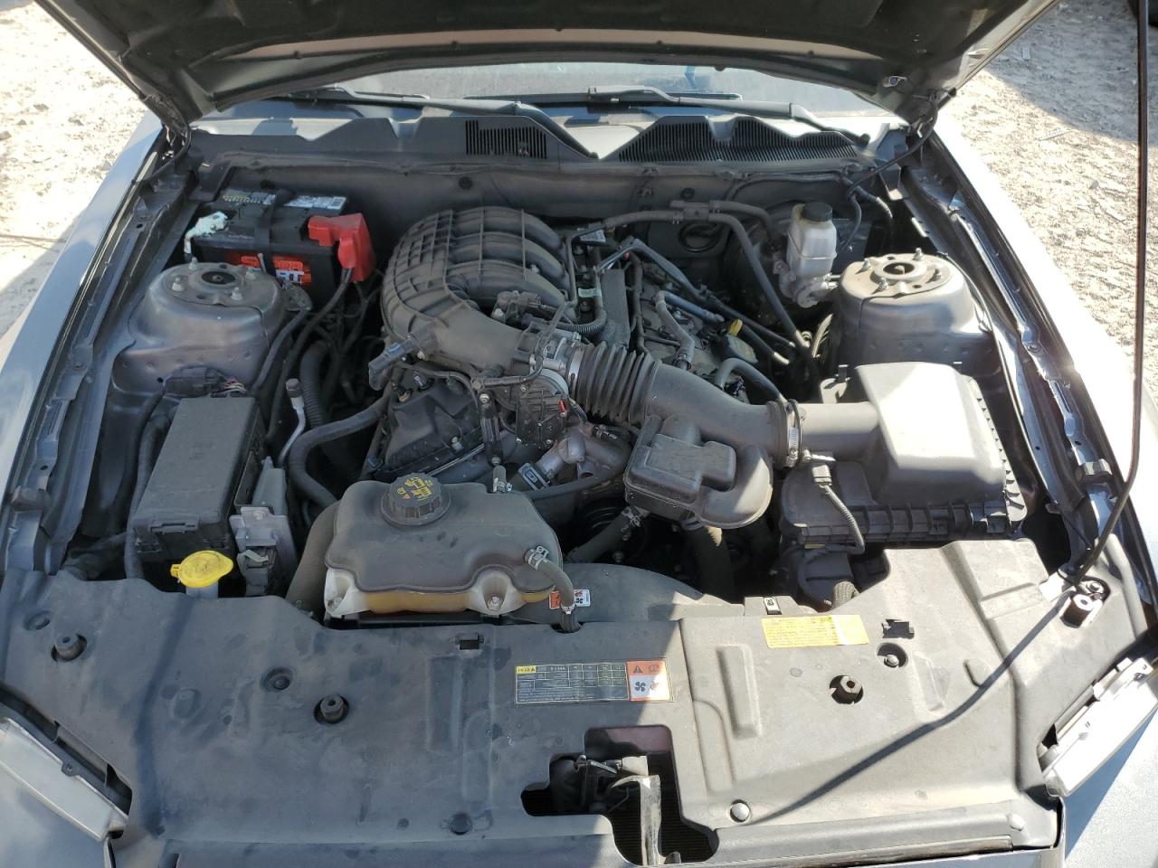 2013 Ford Mustang - Image 12