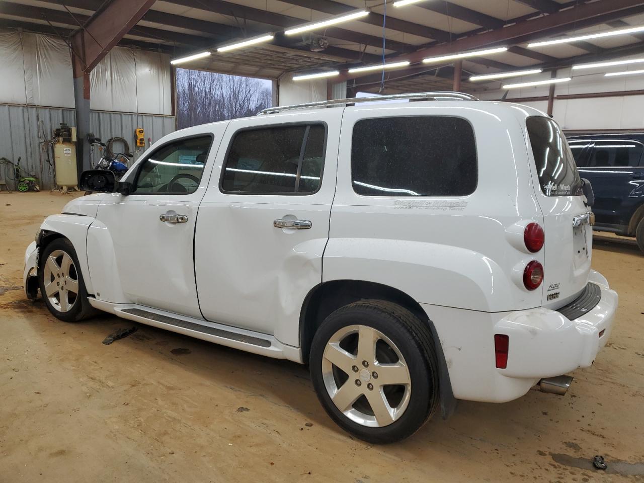2008 Chevrolet HHR - Image 2