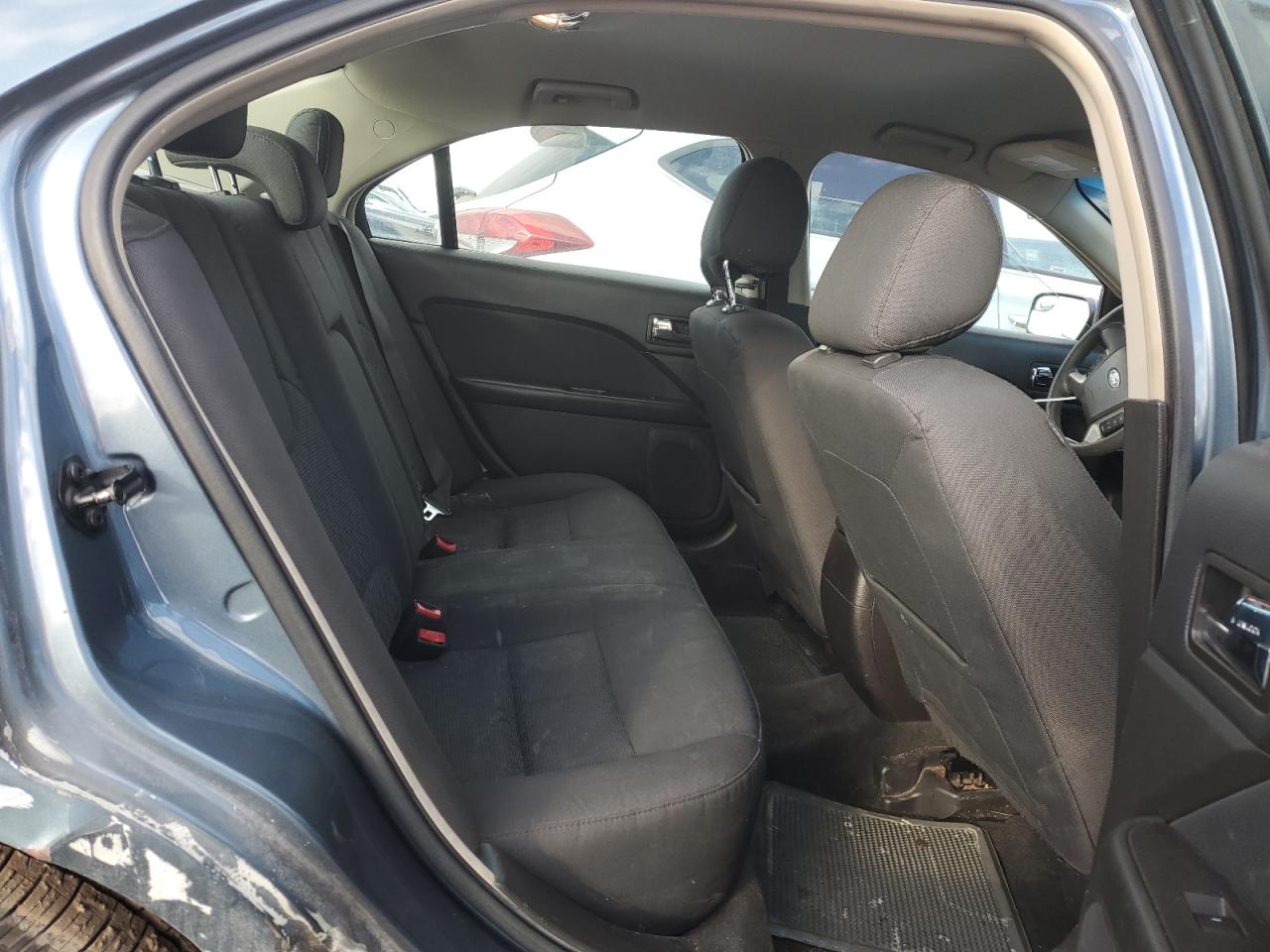 2012 Ford Fusion - Image 10