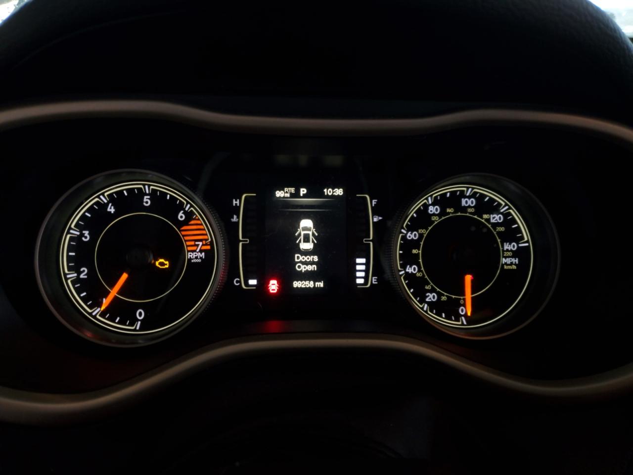 2017 Jeep Grand Cherokee - Image 9