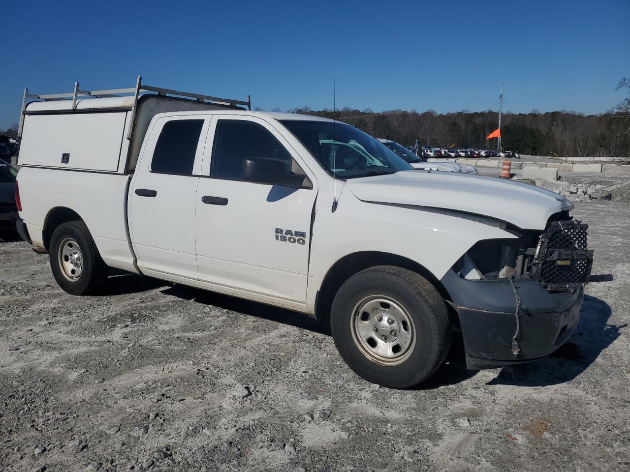 2016 RAM 1500 - Image 4