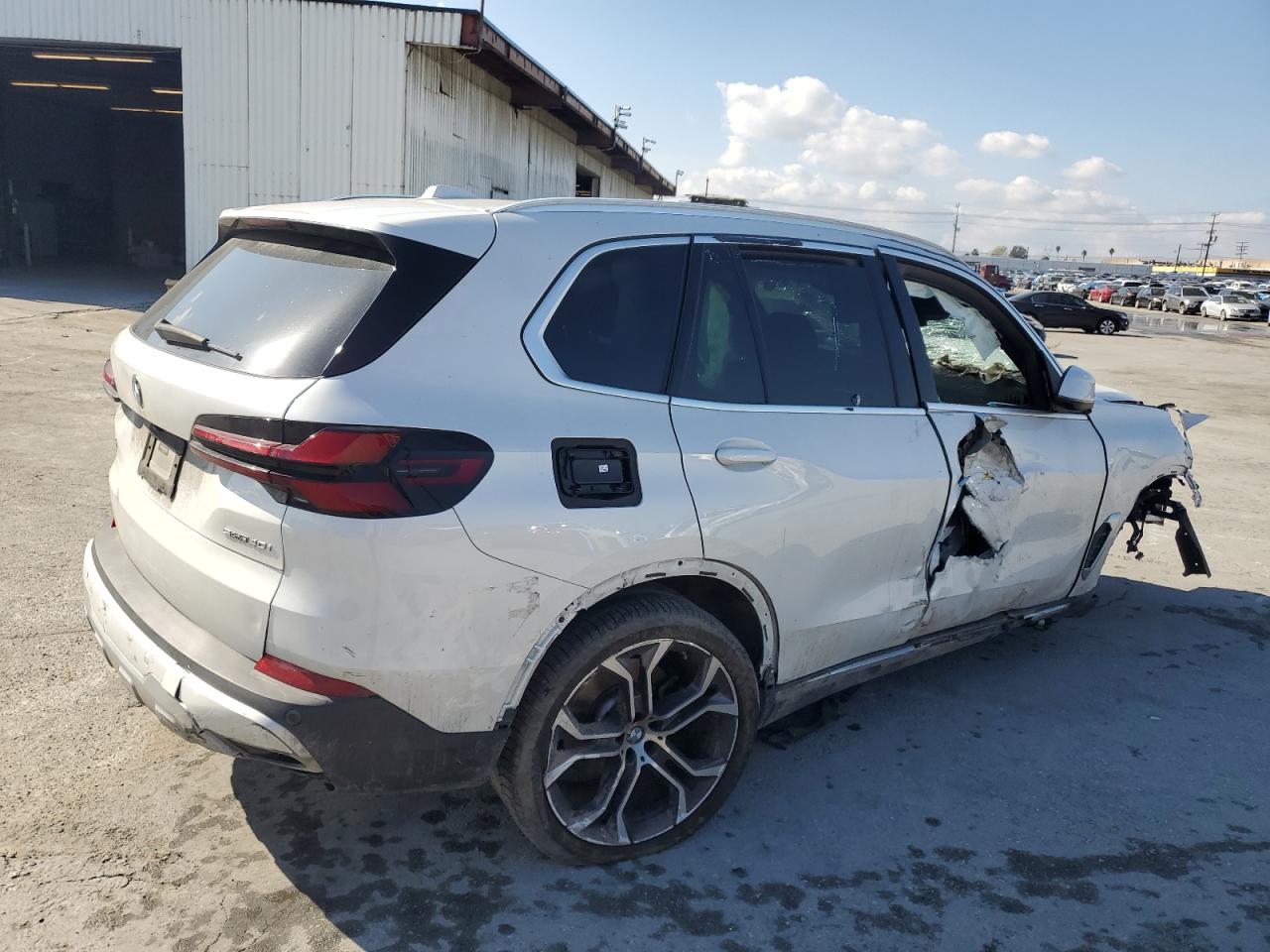 2024 BMW X5 - Image 3