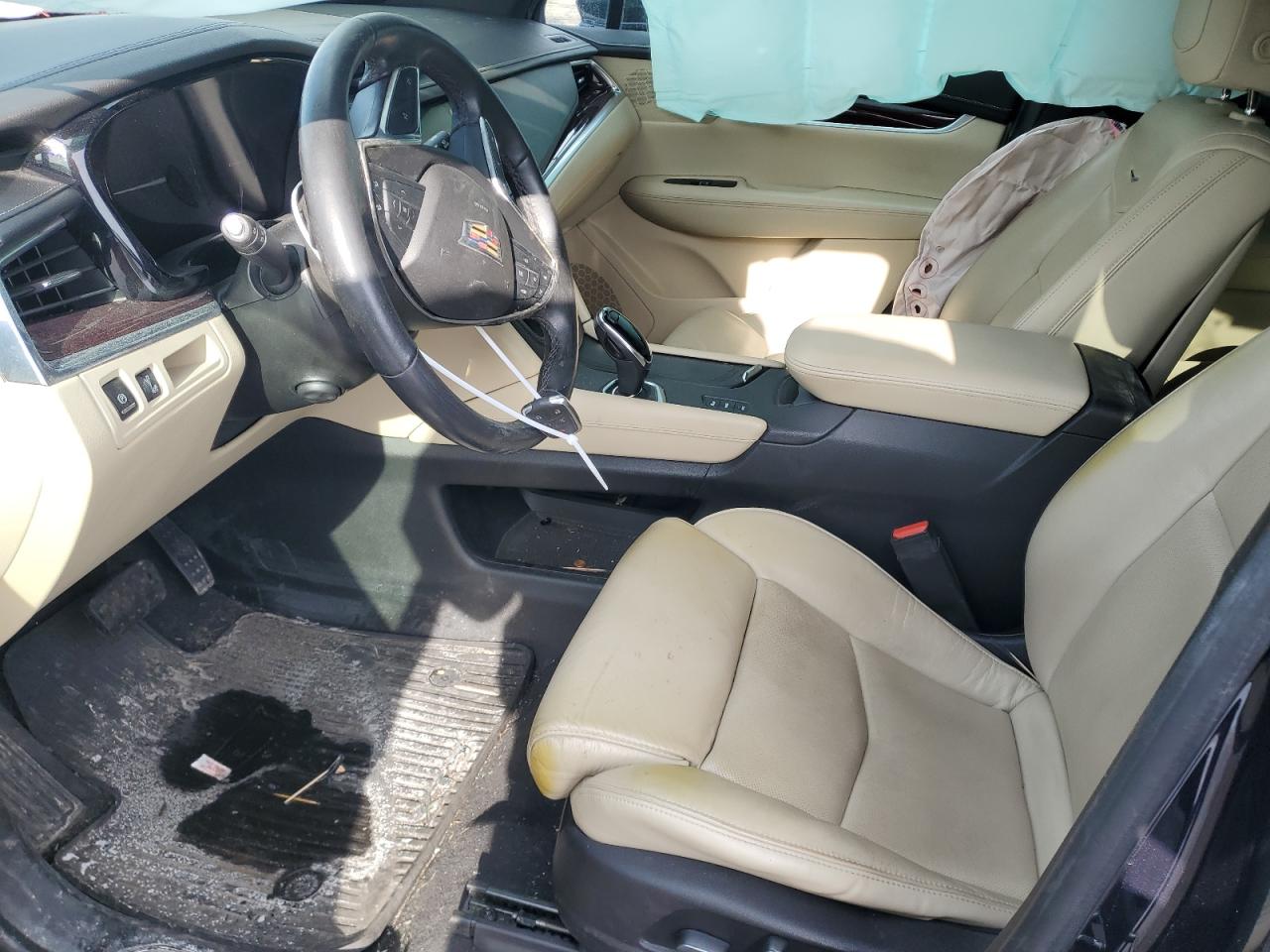 2017 Cadillac XT5 - Image 7