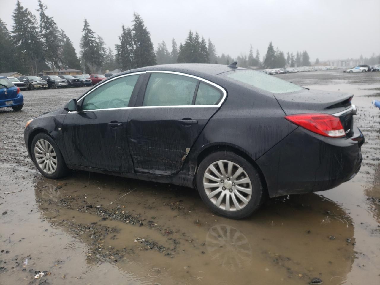 2011 Buick Regal - Image 2