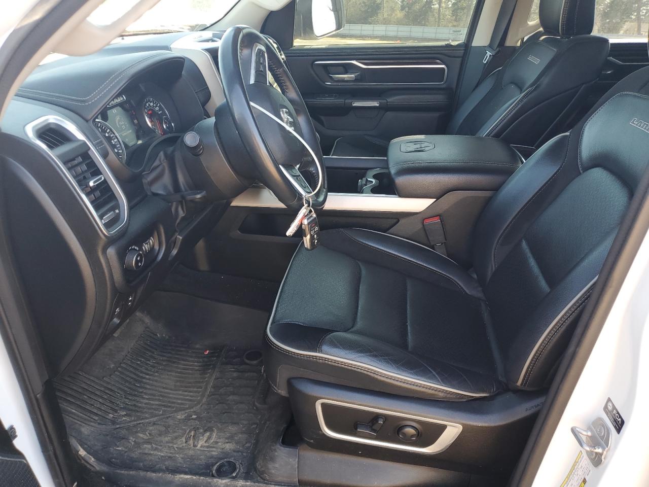 2022 RAM 1500 - Image 7