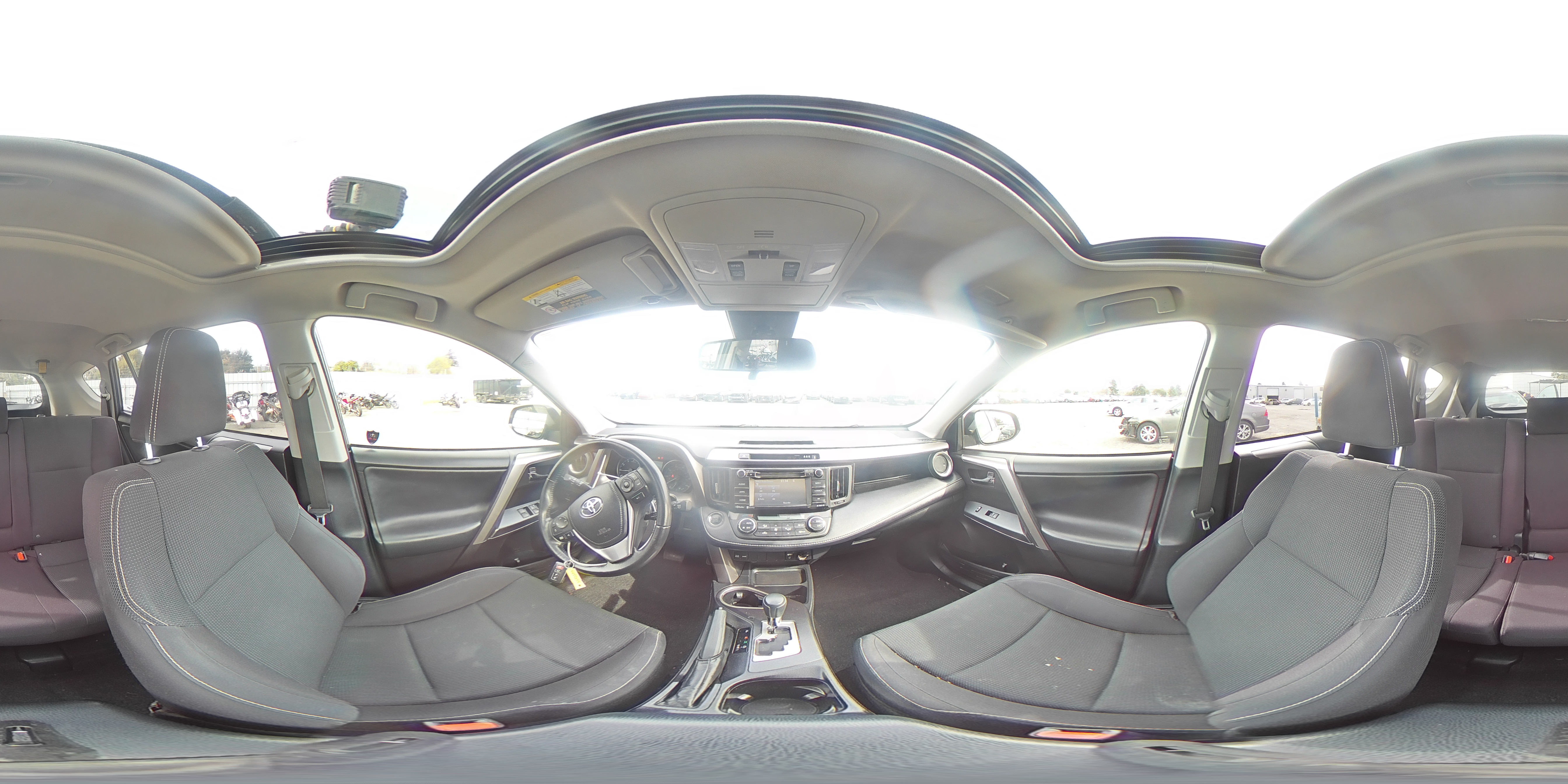 2018 Toyota RAV 4 - Image 14