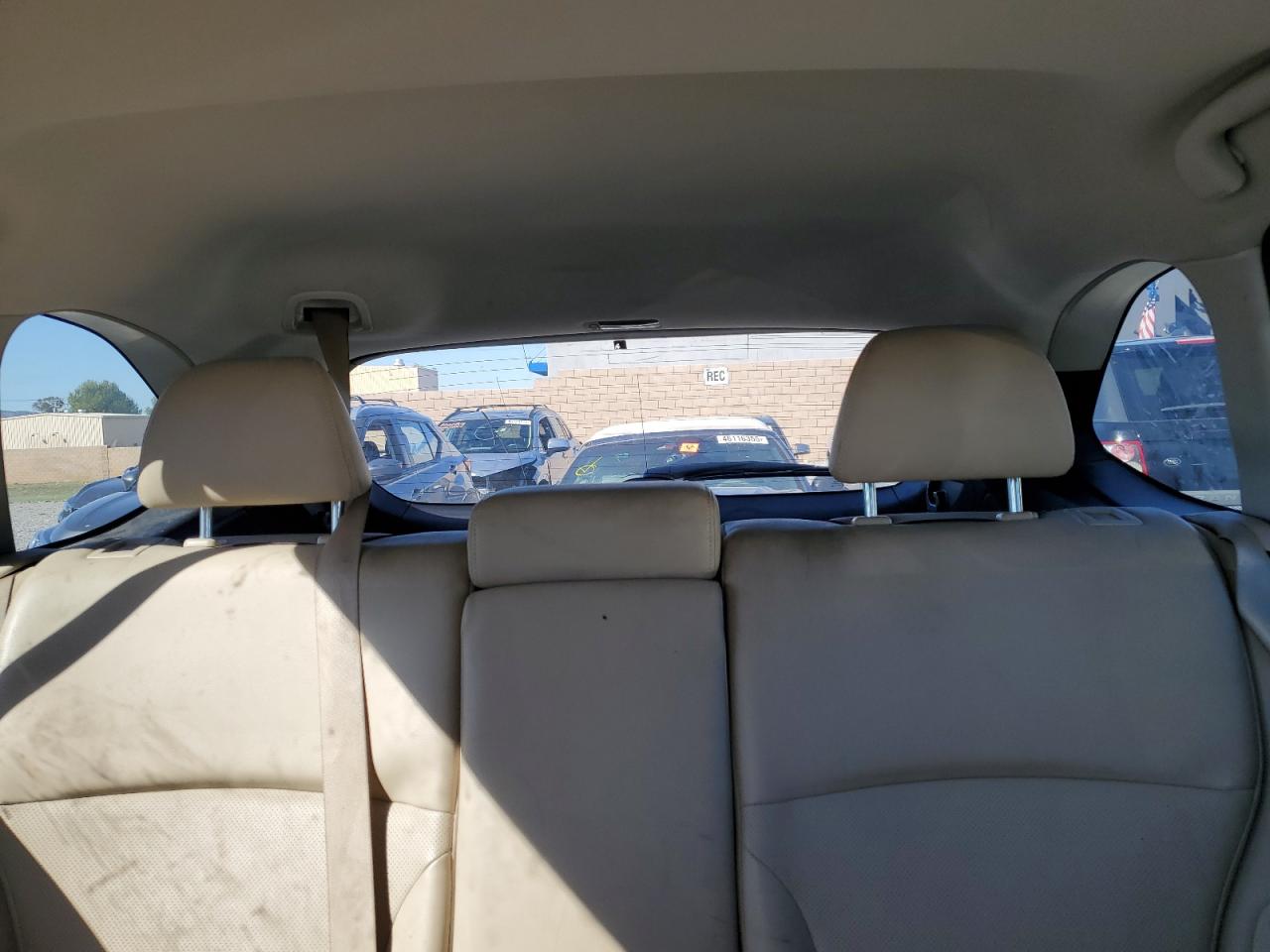 2017 Subaru Outback - Image 10