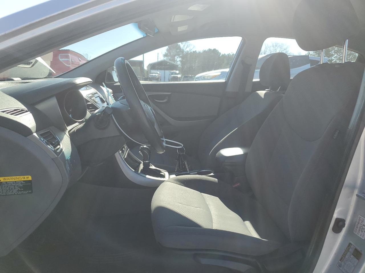 2015 Hyundai Elantra - Image 7