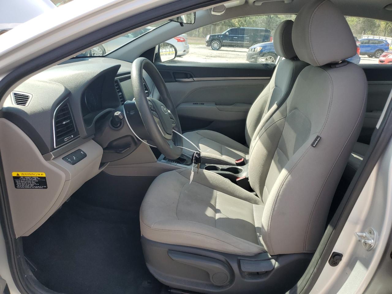 2018 Hyundai Elantra - Image 7