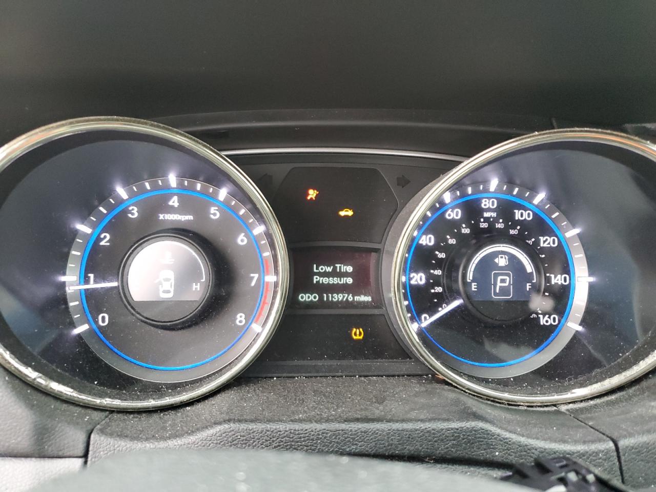 2012 Hyundai Sonata - Image 9
