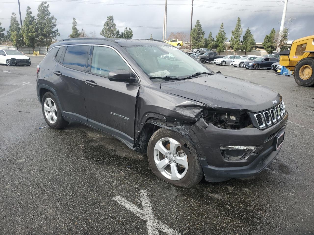 2020 Jeep Compass - Image 4