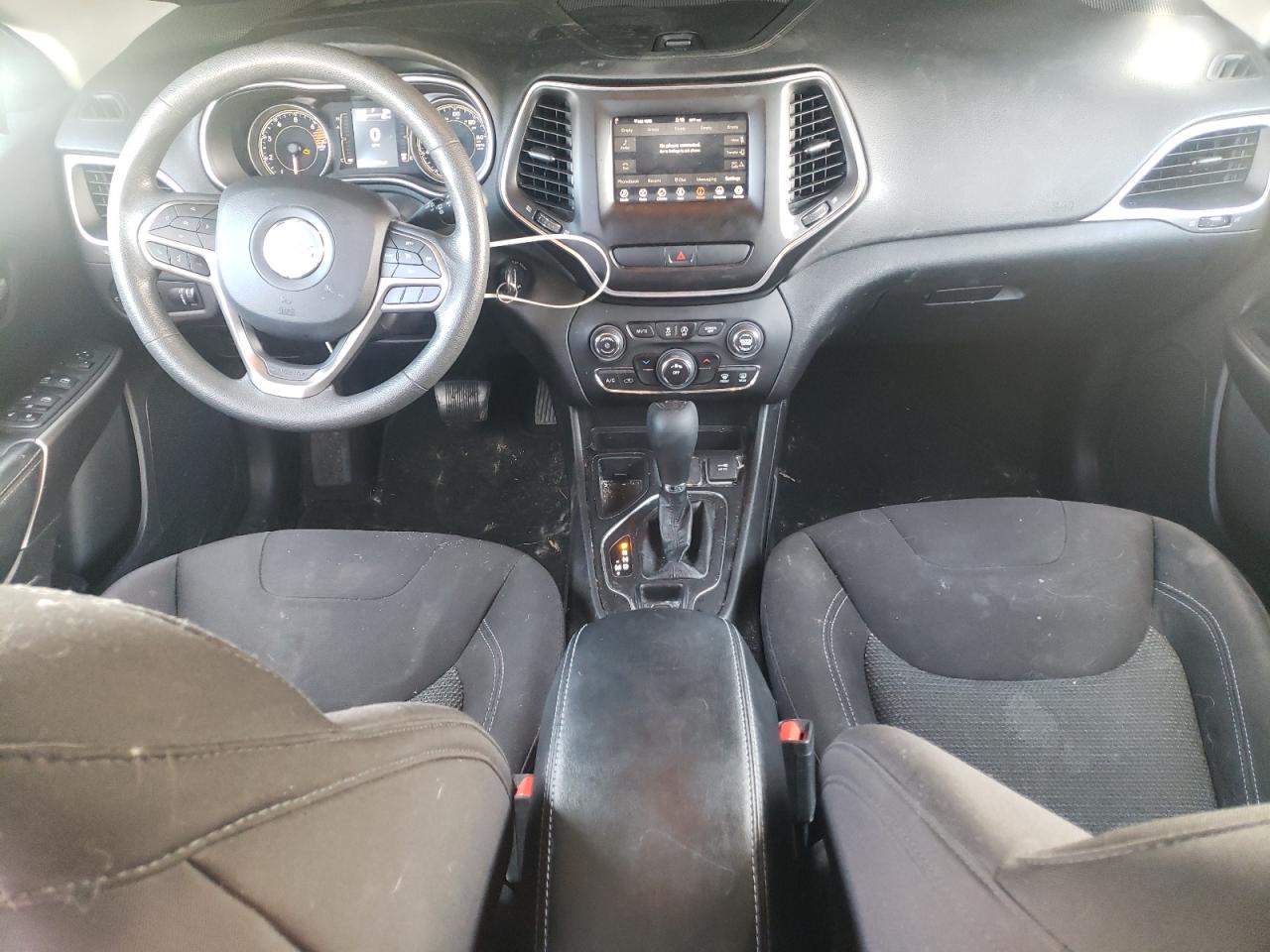 2020 Jeep Grand Cherokee - Image 8