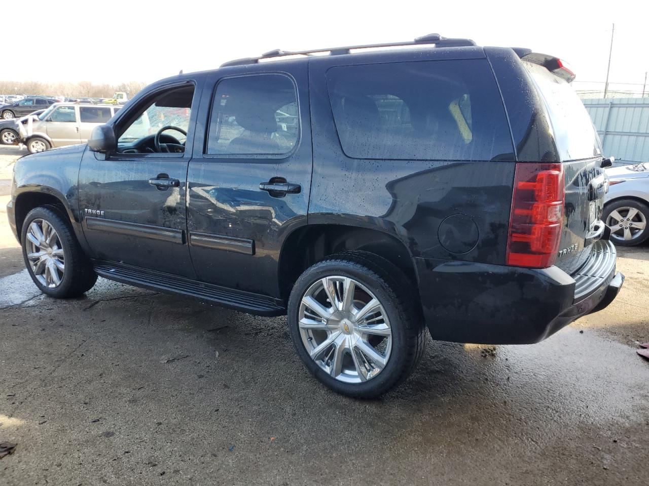 2014 Chevrolet Tahoe - Image 2