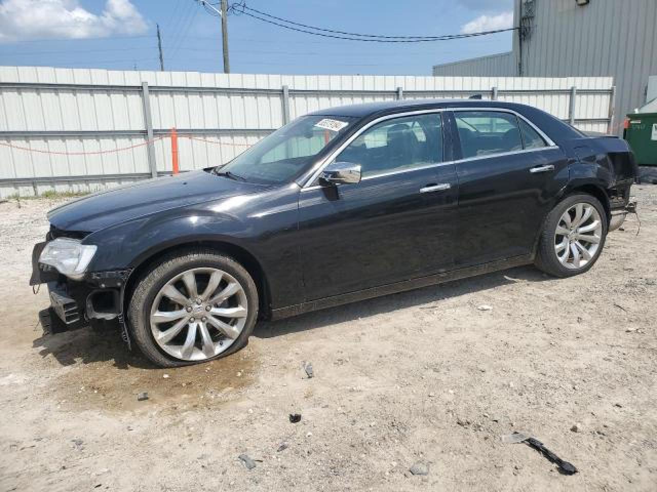 2018 Chrysler 300 Limited for Sale in Jacksonville, FL - Rear End