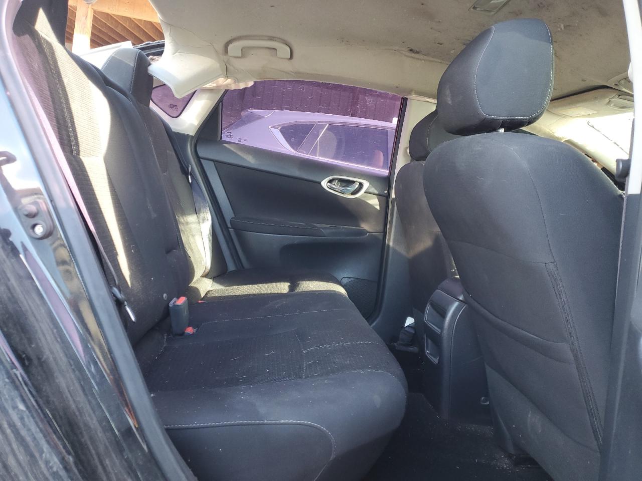 2015 Nissan Sentra - Image 11