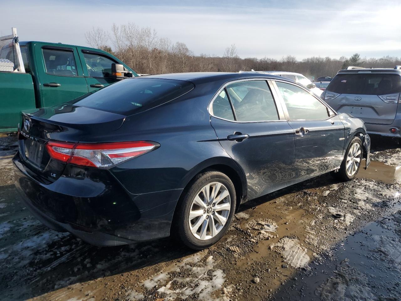 2018 Toyota Camry - Image 3