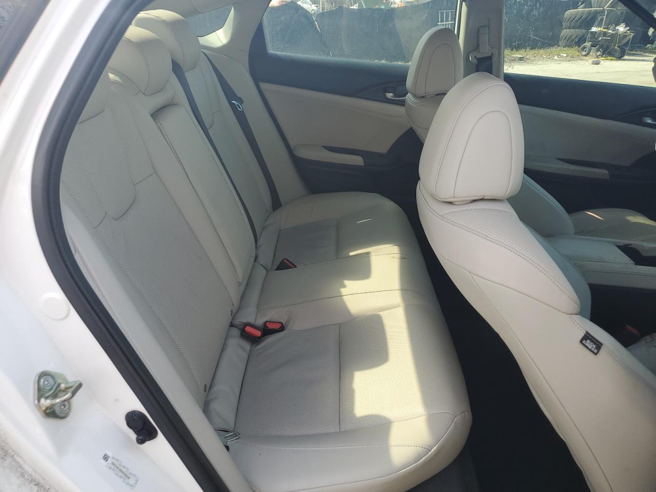 2019 Honda Insight - Image 10