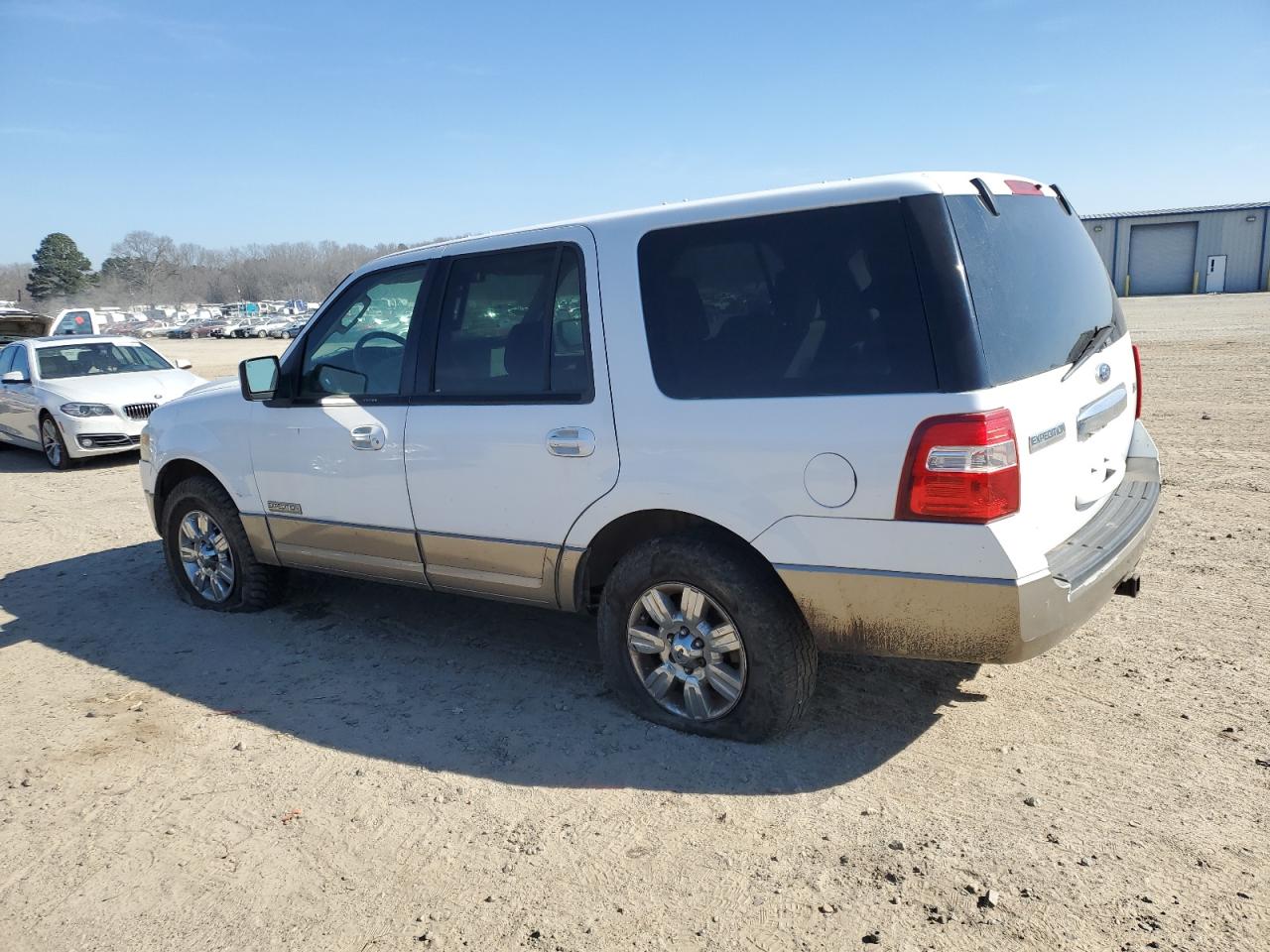 2011 Ford Expedition - Image 2