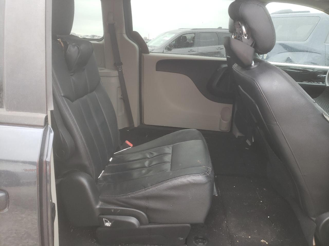 2014 Dodge Caravan - Image 11