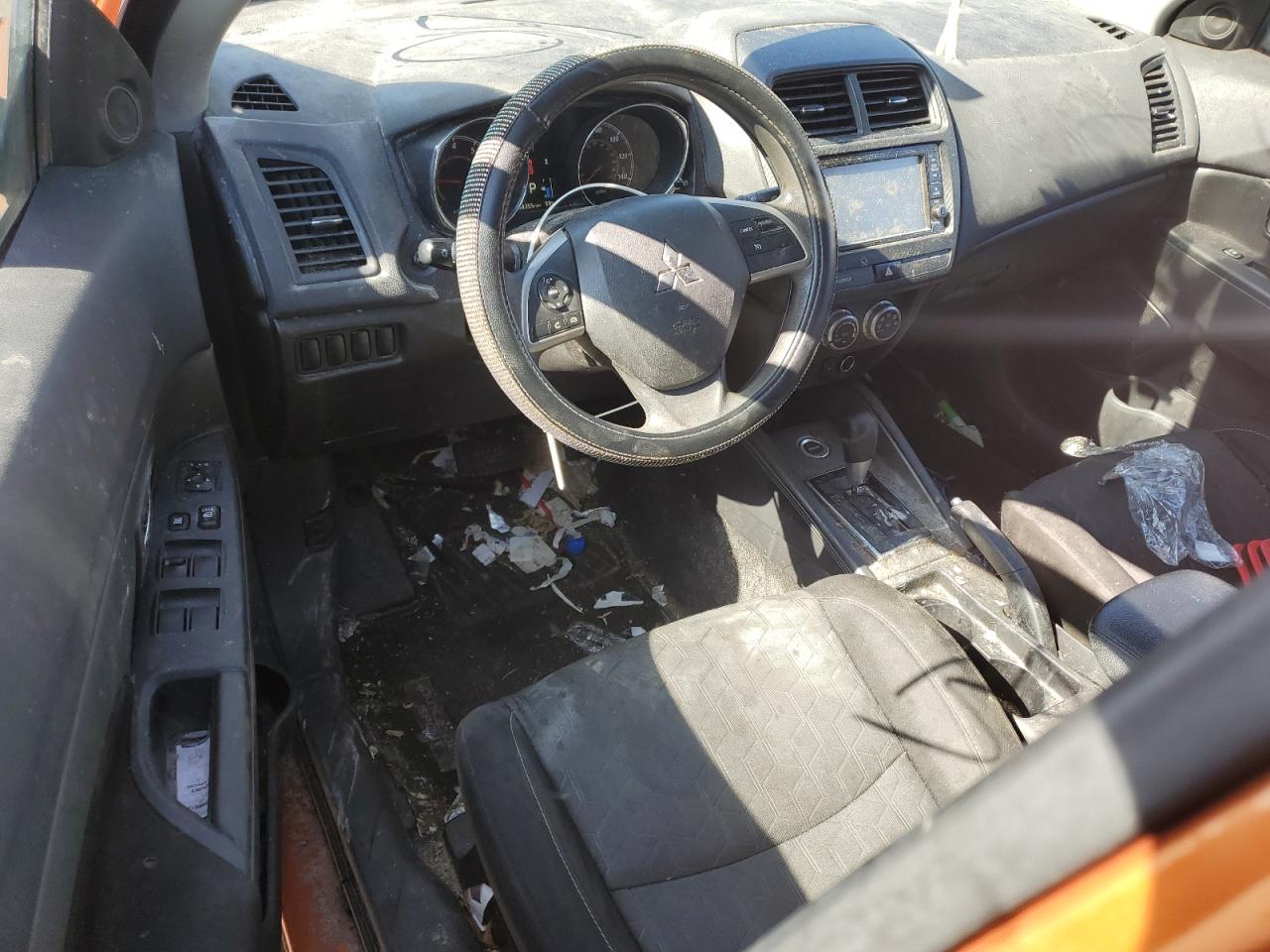 2020 Mitsubishi Outlander - Image 8