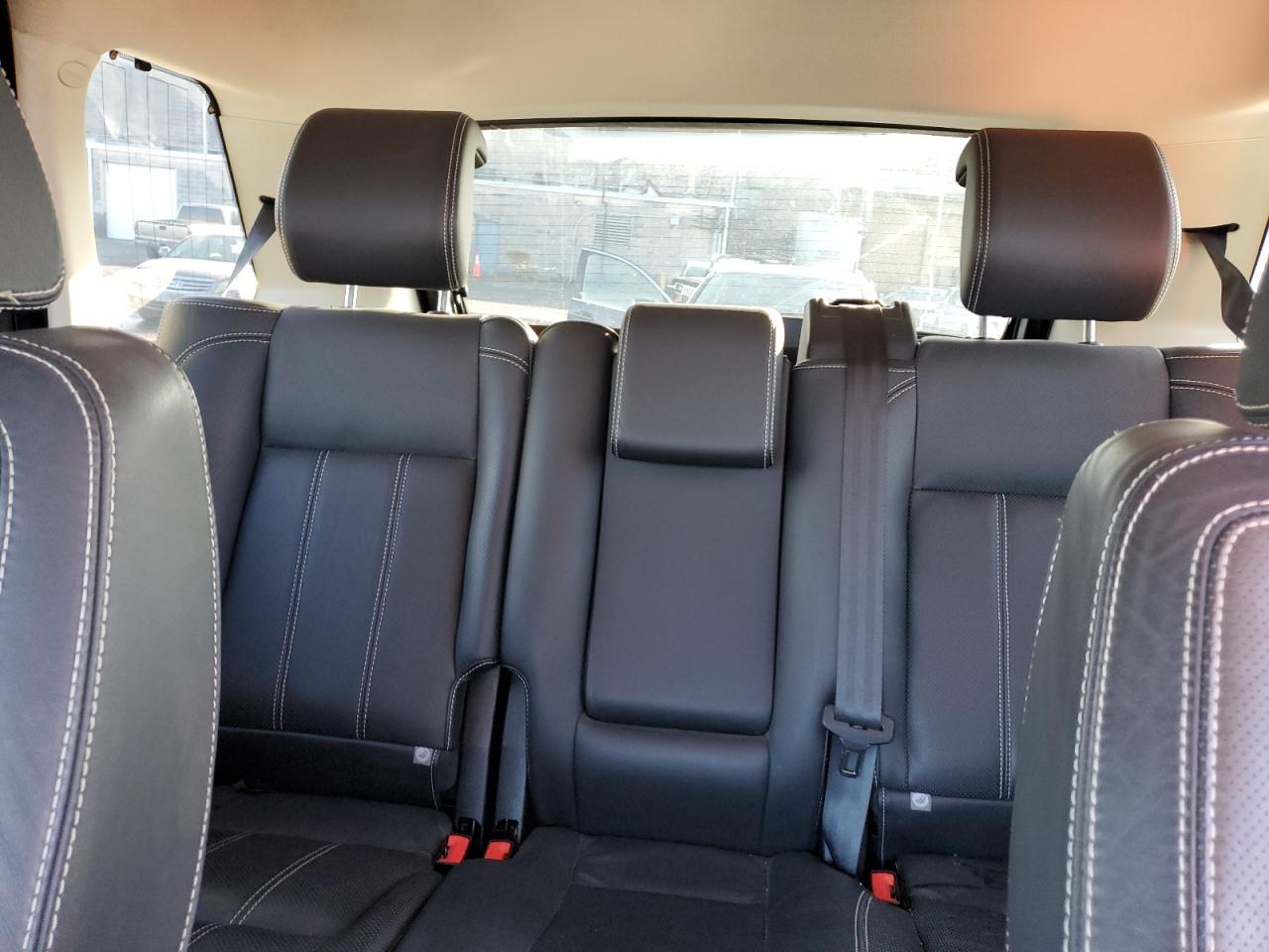2011 Land Rover Range Rover - Image 10