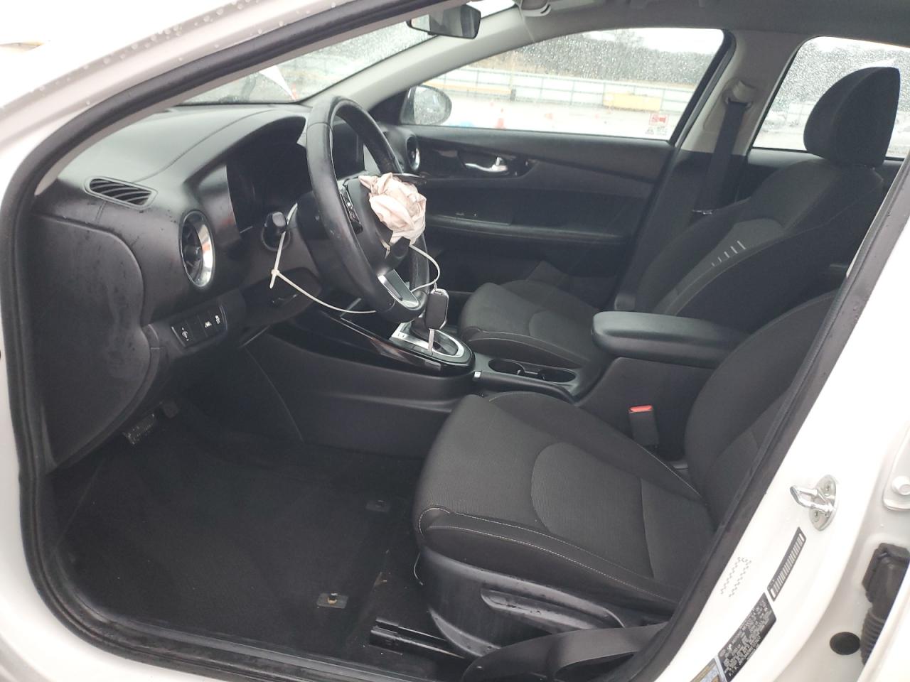 2019 Kia Forte - Image 7