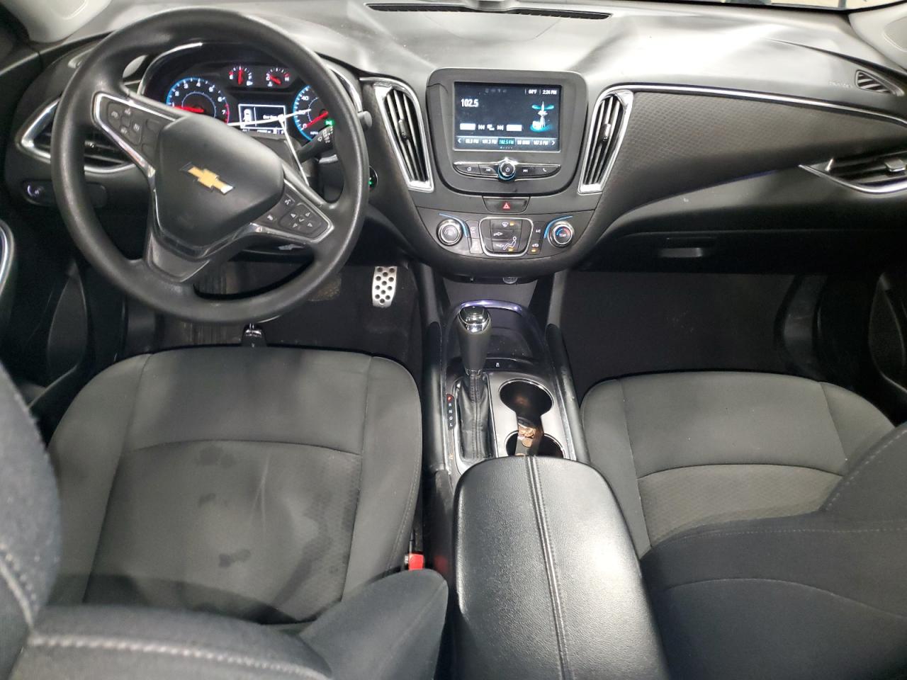 2016 Chevrolet Malibu - Image 8