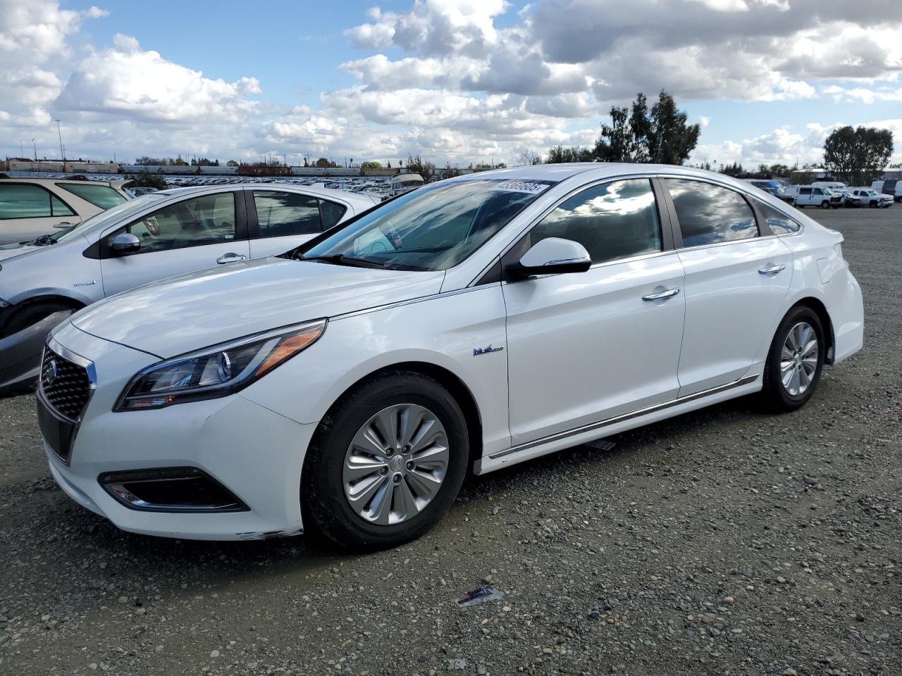2016 Hyundai Sonata - Image 1