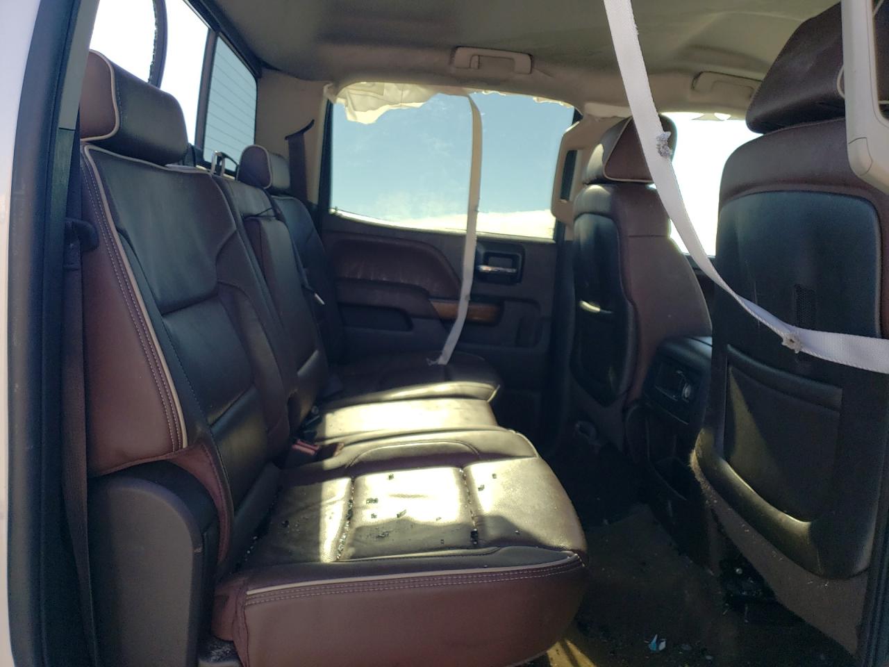 2015 Chevrolet Silverado - Image 10