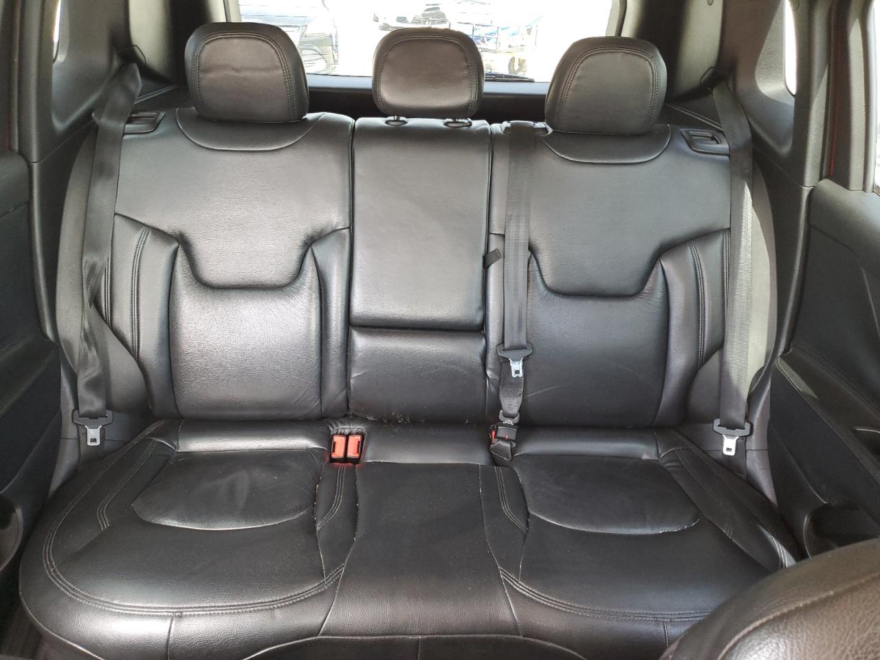 2015 Jeep Renegade - Image 10