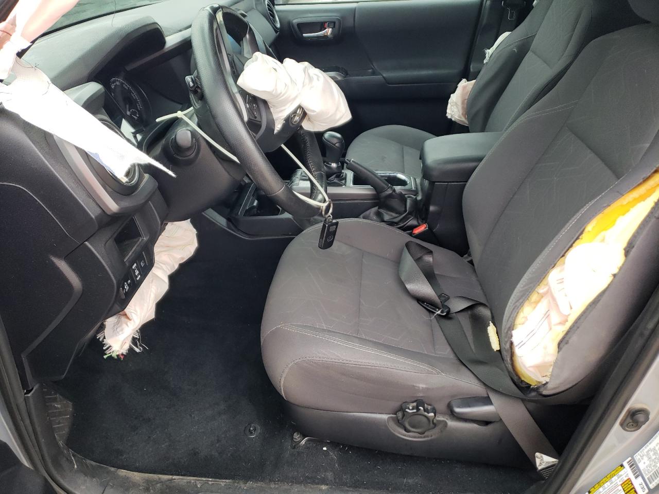2019 Toyota Tacoma - Image 7