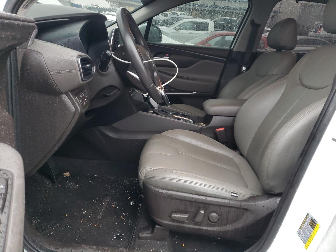 2020 Hyundai Santa Fe - Image 7