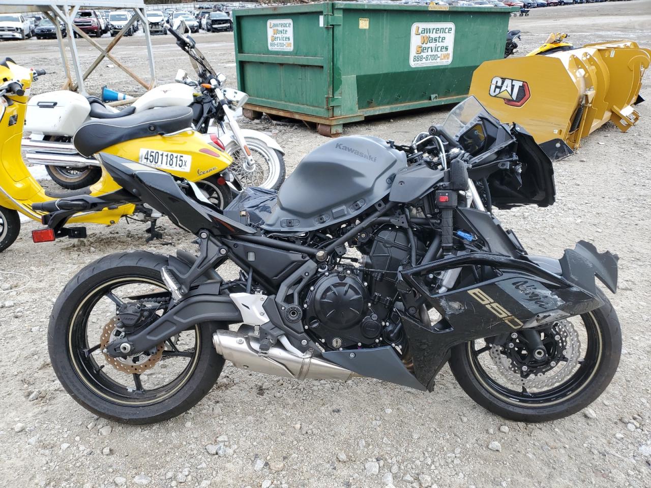 2024 Kawasaki Ex650 R продається в Mendon, MA - All Over
