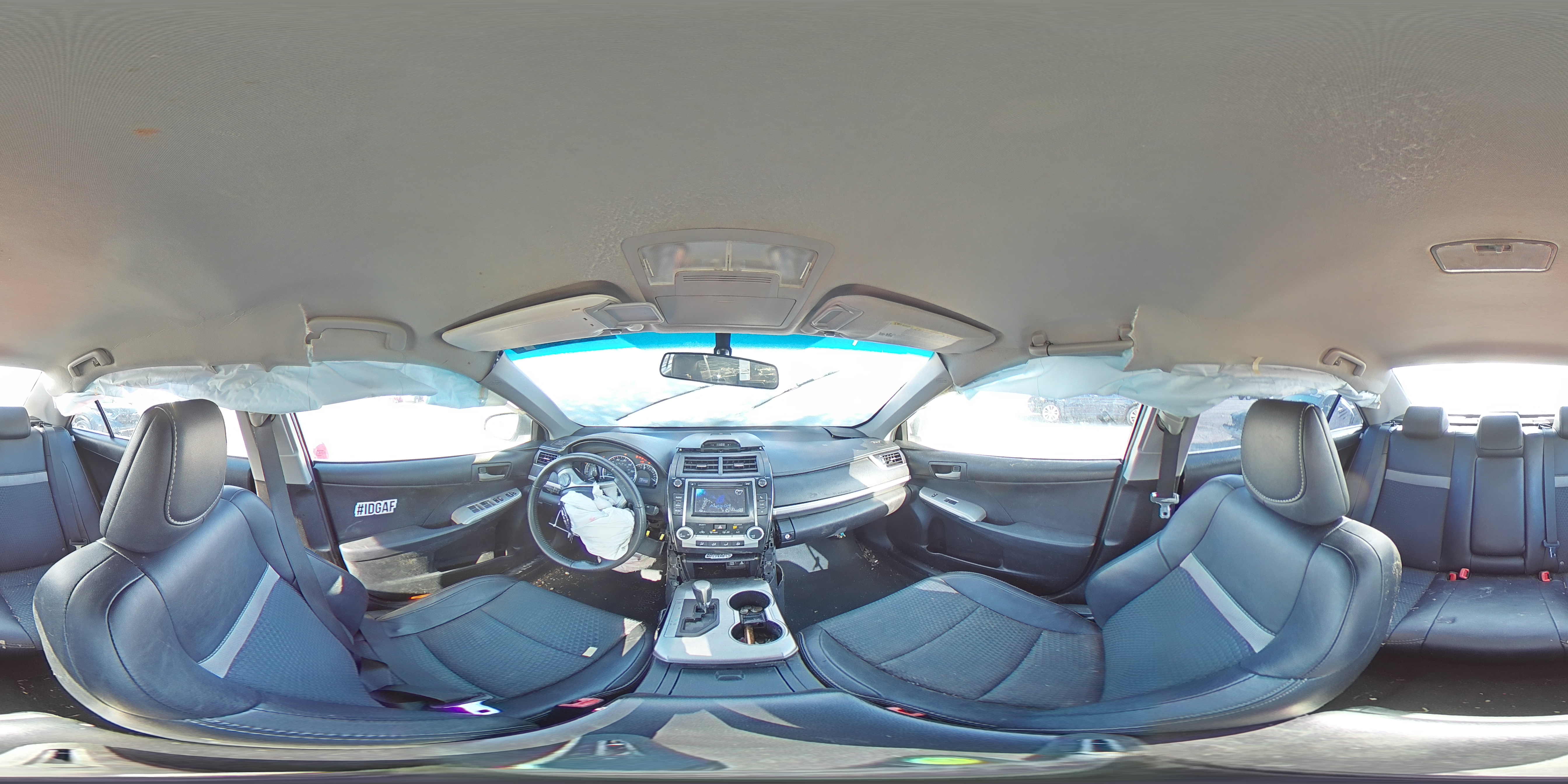 2012 Toyota Camry - Image 12