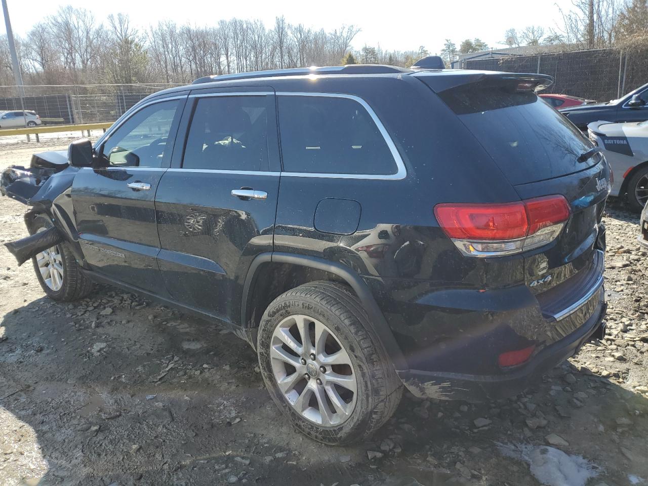 2017 Jeep Grand Cherokee - Image 2