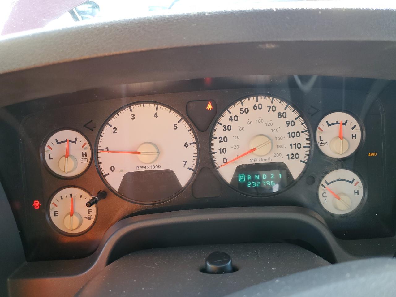 2006 Dodge RAM - Image 9