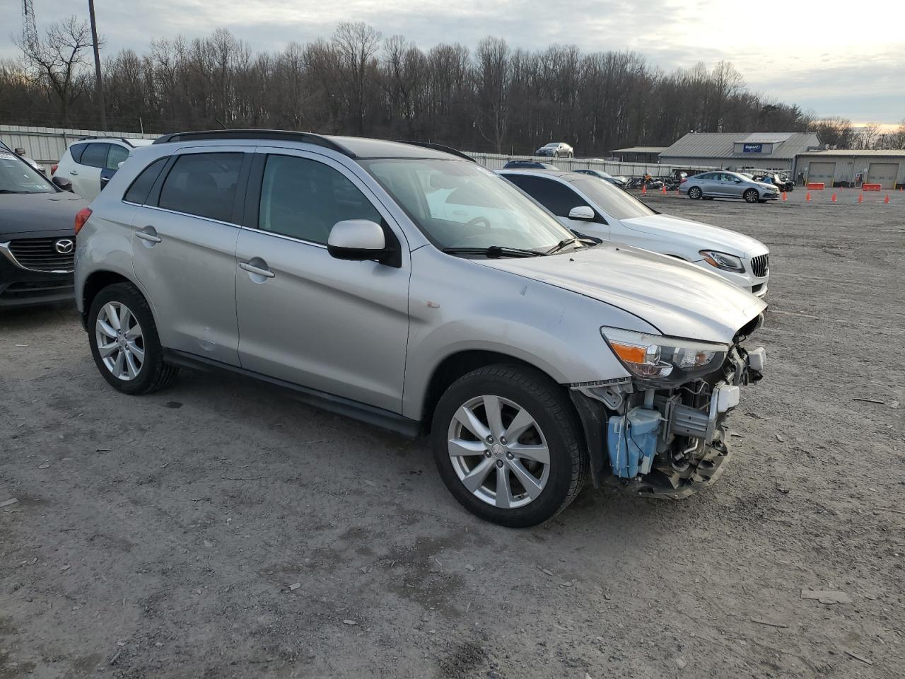 2014 Mitsubishi Outlander - Image 4