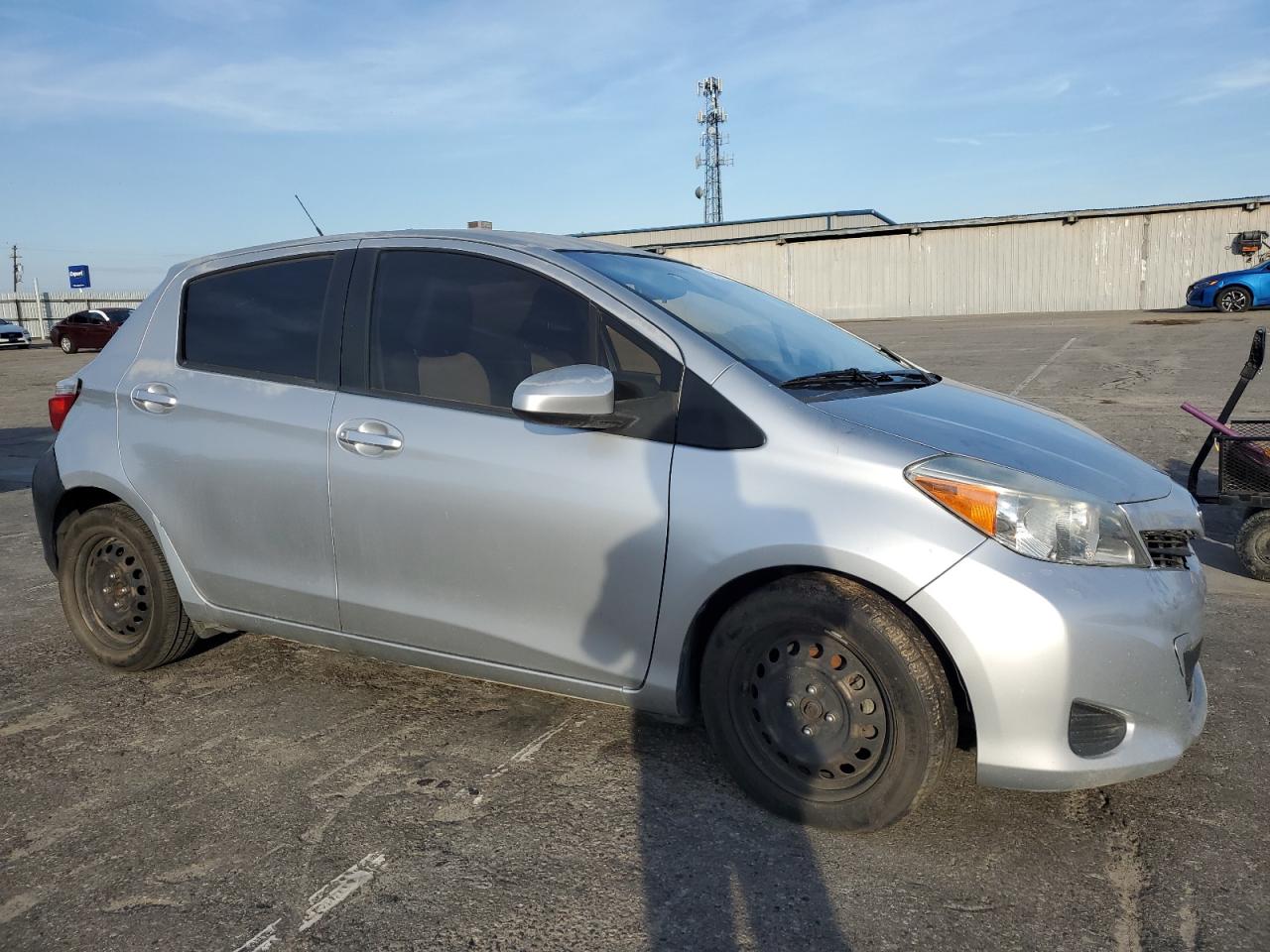 2013 Toyota Yaris - Image 4