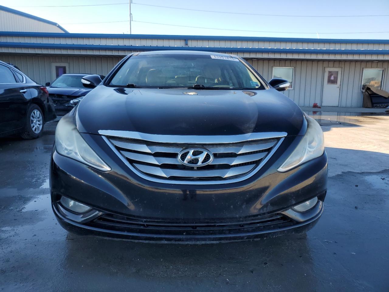 2013 Hyundai Sonata - Image 5