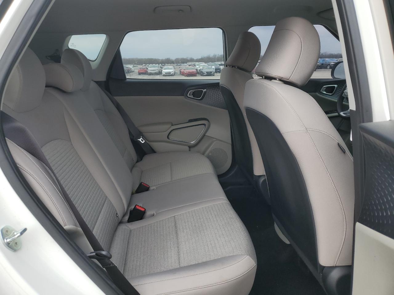 2021 Kia Soul - Image 10
