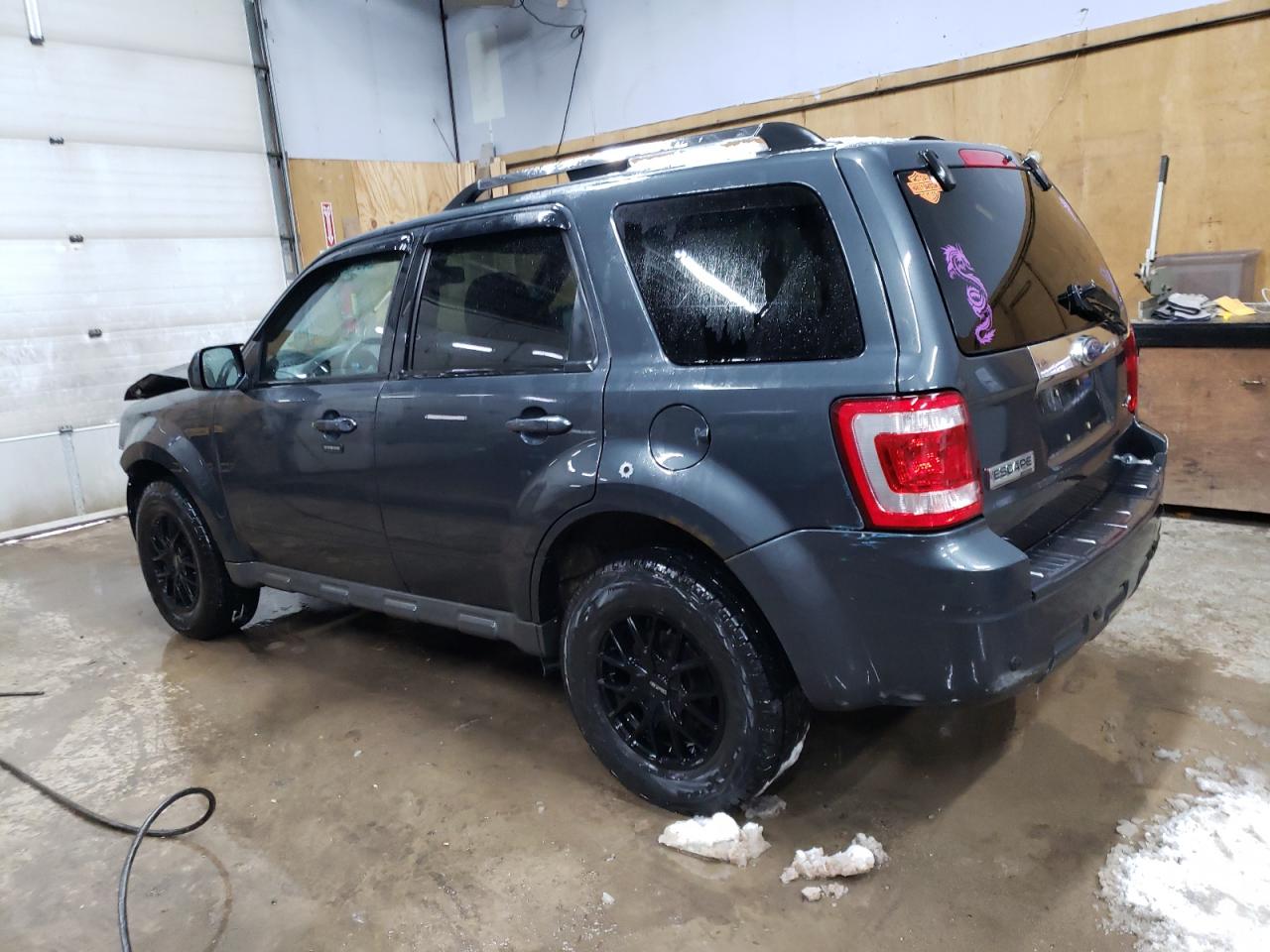 2009 Ford Escape - Image 2