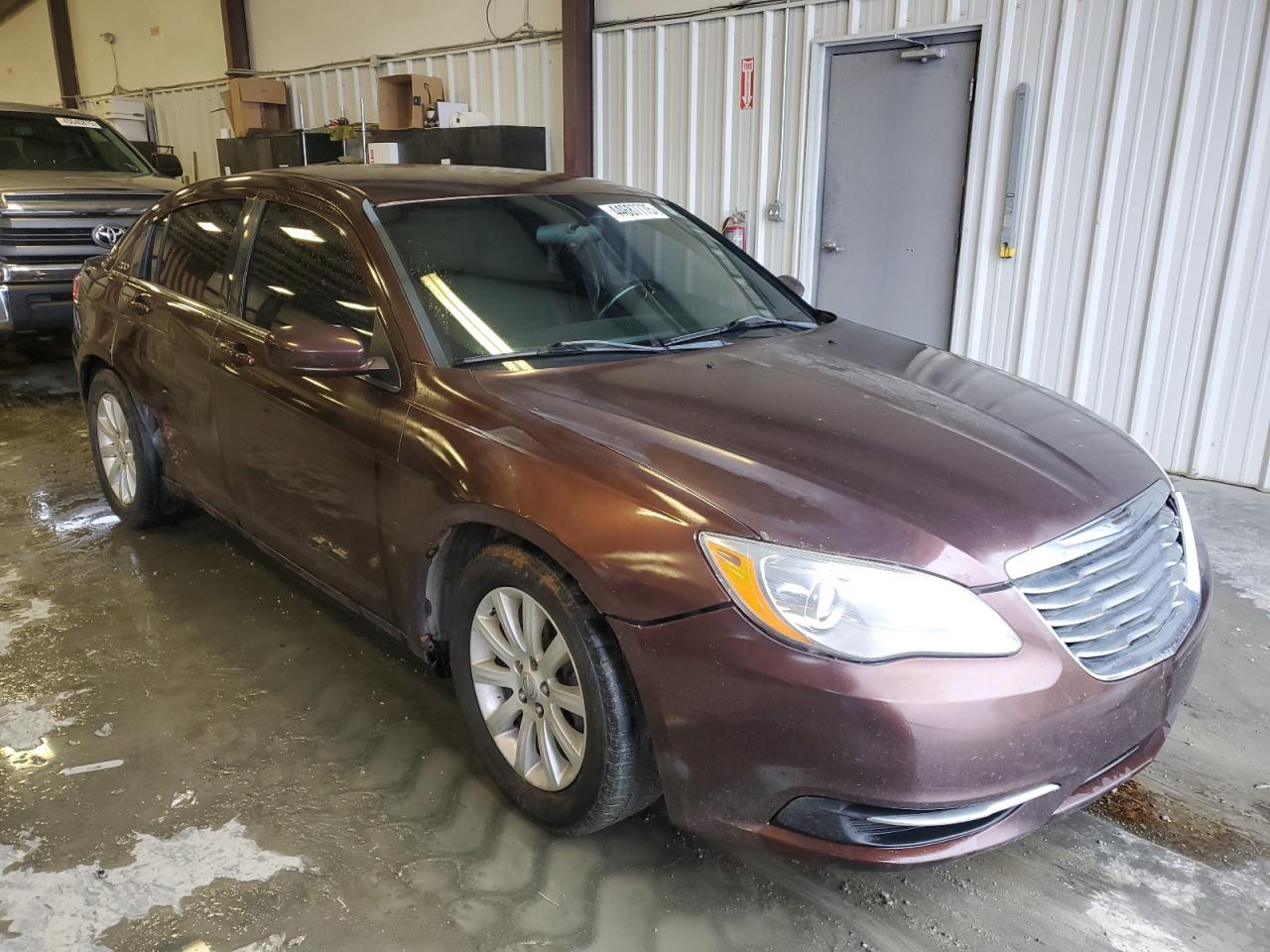 2013 Chrysler 200 - Image 4