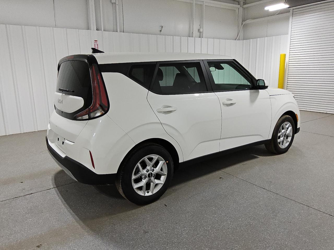 2025 Kia Soul - Image 3