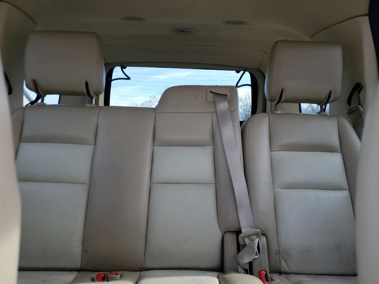 2006 Ford Explorer - Image 10