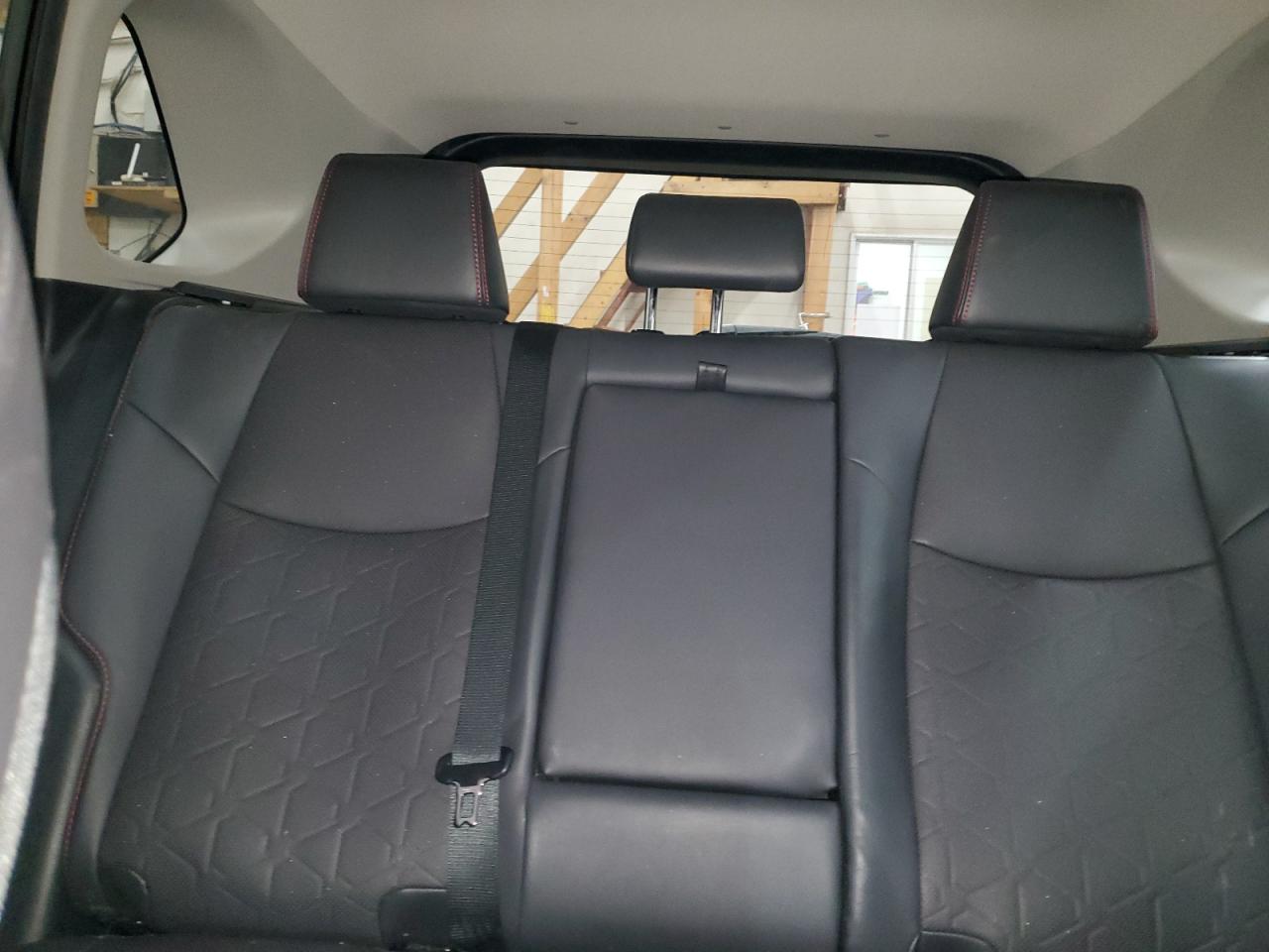 2020 Toyota RAV 4 - Image 10