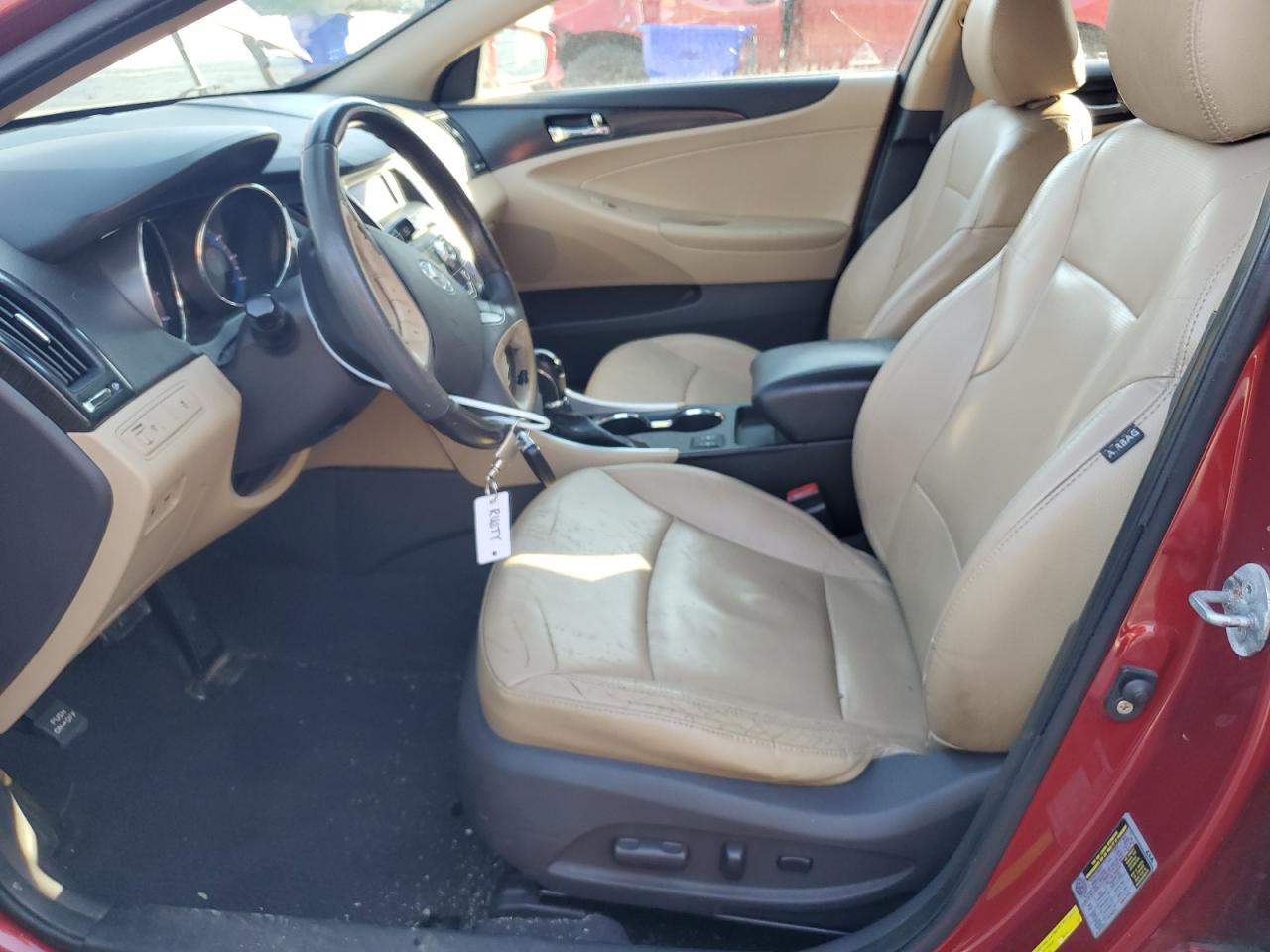 2011 Hyundai Sonata - Image 7