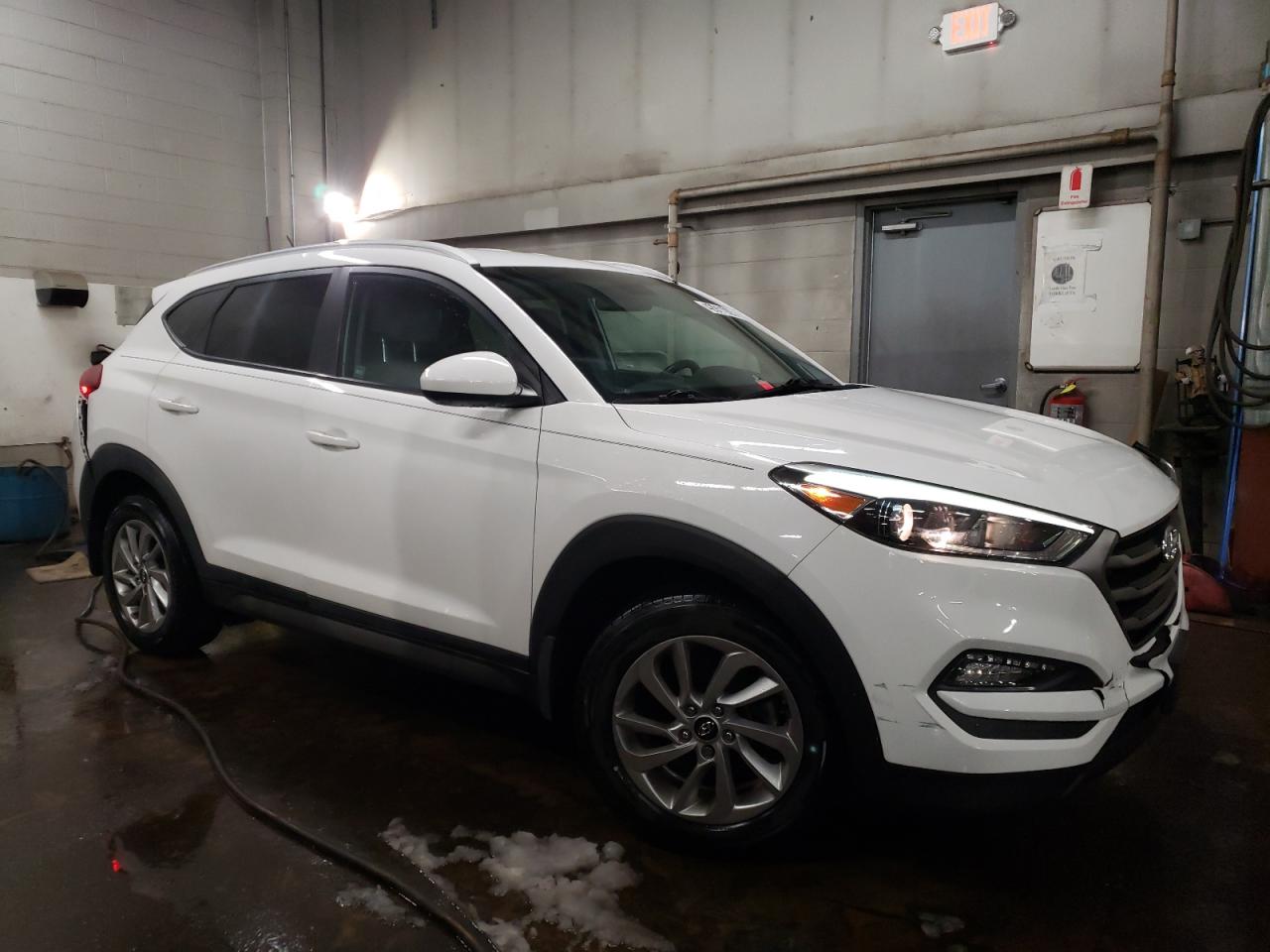 2016 Hyundai Tucson - Image 4